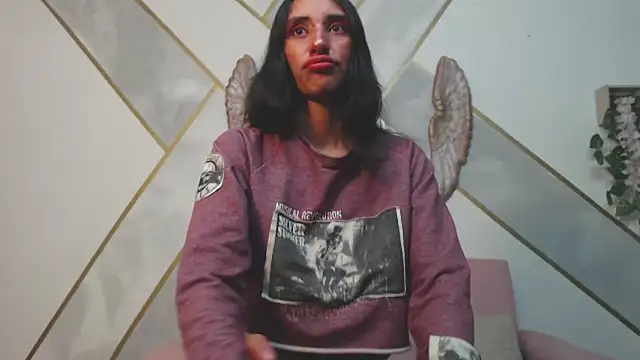 RoxanaCyrano  online show from 02.21.25