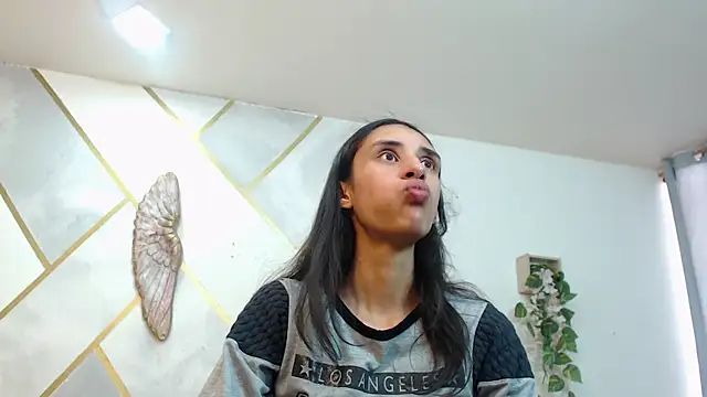 RoxanaCyrano  online show from 11.04.25