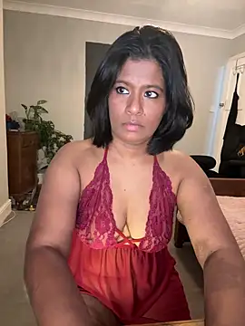 Snapshot of RoseMelanie chatting on 02.05.26 RoseMelanie online show from 02.05.26