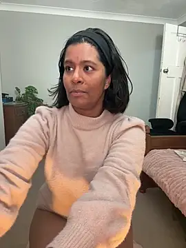 Snapshot of RoseMelanie chatting on 02.08.26 RoseMelanie online show from 02.08.26