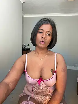 Snapshot of RoseMelanie chatting on 03.12.26 RoseMelanie online show from 03.12.26