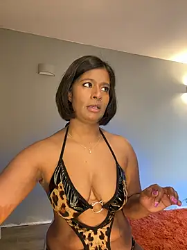 Snapshot of RoseMelanie chatting on 03.31.26 RoseMelanie online show from 03.31.26