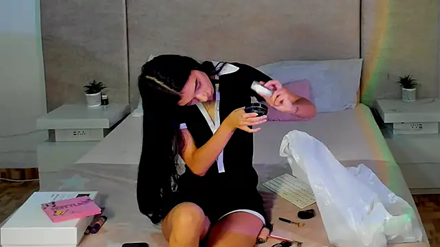 katt pelaez online show from 10.14.25