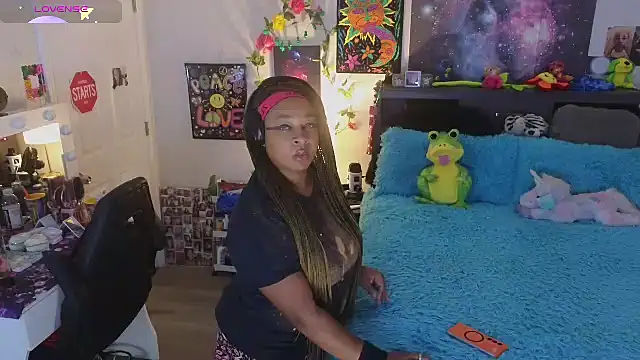 temptressbeauty24 online show from 09.29.25