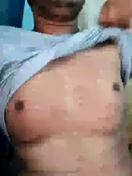 Snapshot of mrshine chatting on 12.23.24 mrshine online show from 12.23.24