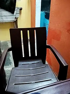 Snapshot of mrshine chatting on 02.21.25 mrshine online show from 02.21.25