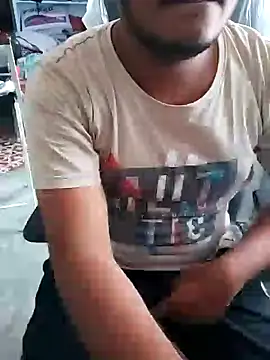 Snapshot of mrshine chatting on 09.20.25 mrshine online show from 09.20.25