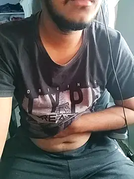 Snapshot of mrshine chatting on 02.14.26 mrshine online show from 02.14.26