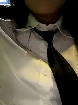 Snapshot of Asia-Lynn chatting on 10.15.25 Asia-Lynn online show from 10.15.25