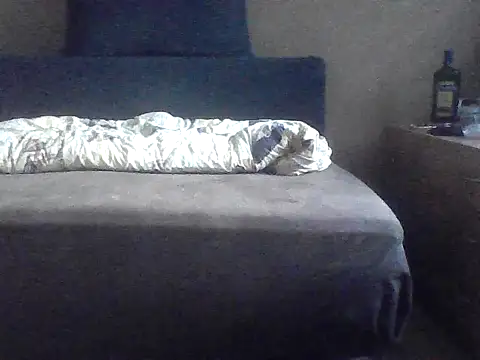 Snapshot of matejk chatting on 09.29.25 matejk online show from 09.29.25