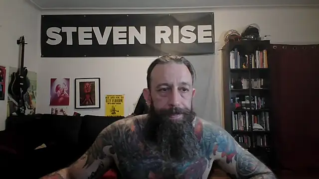 Snapshot of StevenRiseNYC chatting on 05.09.26 StevenRiseNYC online show from 05.09.26