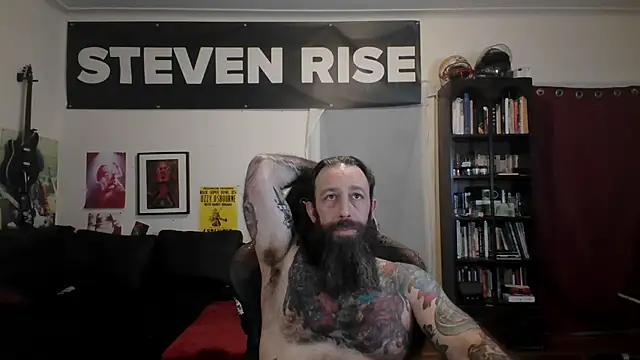 Snapshot of StevenRiseNYC chatting on 06.09.26 StevenRiseNYC online show from 06.09.26