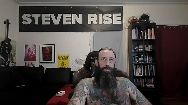 Snapshot of StevenRiseNYC chatting on 06.12.26 StevenRiseNYC online show from 06.12.26