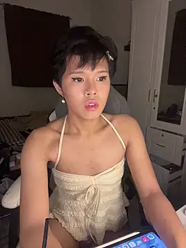 Snapshot of Plaxtique chatting on 02.01.26 Plaxtique online show from 02.01.26