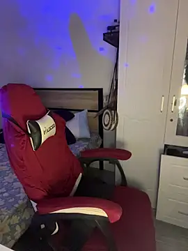 Snapshot of Plaxtique chatting on 03.06.26 Plaxtique online show from 03.06.26