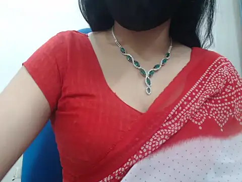 Snapshot of Lovely_Siri_23 chatting on 01.14.26 Lovely Siri 23 online show from 01.14.26