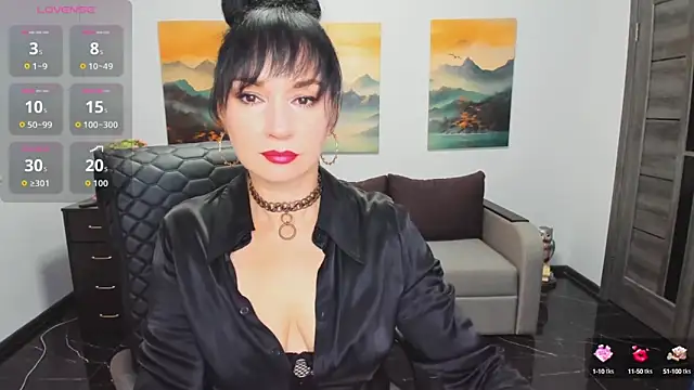 Sofia Ford online show from 09.21.25