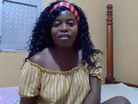 Snapshot of sweetbabra1 chatting on 01.13.25 sweetbabra1 online show from 01.13.25