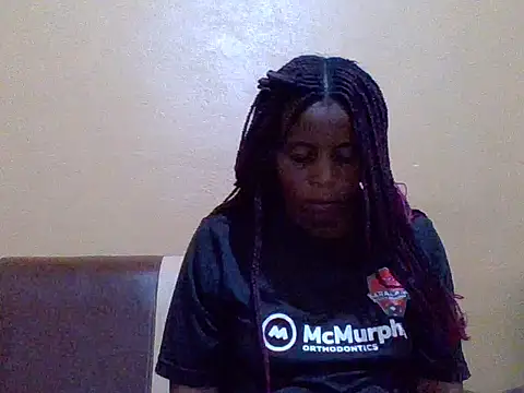 Snapshot of sweetbabra1 chatting on 10.17.25 sweetbabra1 online show from 10.17.25