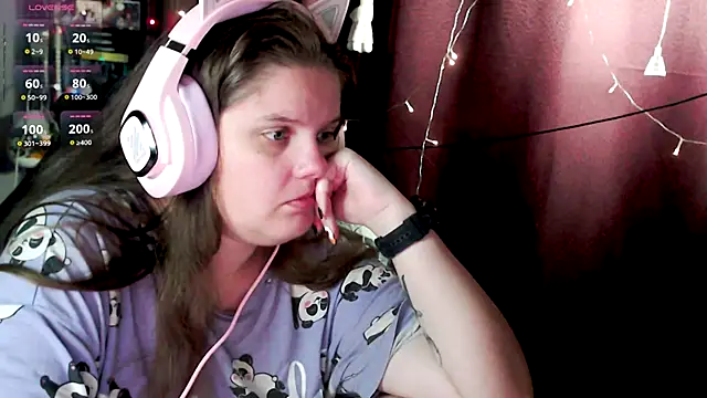 Snapshot of so_cute777 chatting on 10.15.25 so cute777 online show from 10.15.25