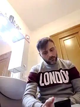 Snapshot of coppiasenzacensura chatting on 01.05.26 coppiasenzacensura online show from 01.05.26