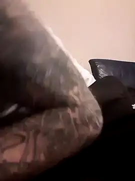 Snapshot of PIercingBoy38 chatting on 01.22.25 PIercingBoy38 online show from 01.22.25