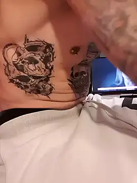 Snapshot of PIercingBoy38 chatting on 02.02.25 PIercingBoy38 online show from 02.02.25