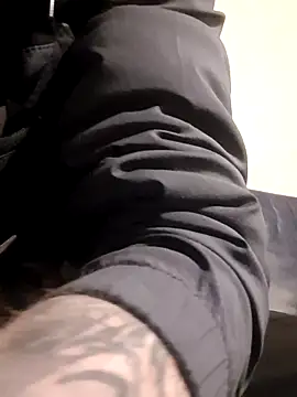 Snapshot of PIercingBoy38 chatting on 02.16.25 PIercingBoy38 online show from 02.16.25