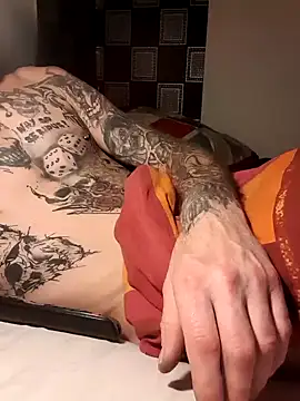 Snapshot of PIercingBoy38 chatting on 02.20.25 PIercingBoy38 online show from 02.20.25