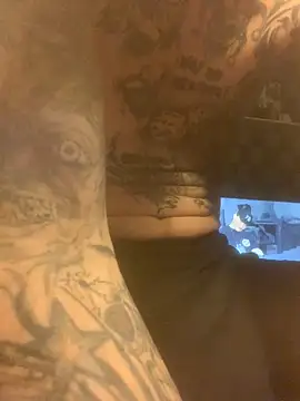 Snapshot of PIercingBoy38 chatting on 02.28.25 PIercingBoy38 online show from 02.28.25