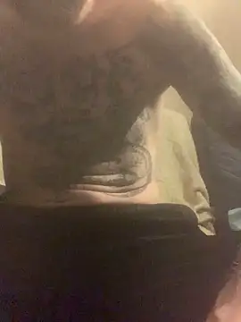 Snapshot of PIercingBoy38 chatting on 03.07.25 PIercingBoy38 online show from 03.07.25