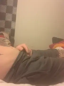 Snapshot of PIercingBoy38 chatting on 03.10.25 PIercingBoy38 online show from 03.10.25