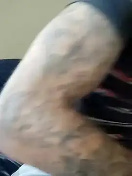 Snapshot of PIercingBoy38 chatting on 09.25.25 PIercingBoy38 online show from 09.25.25