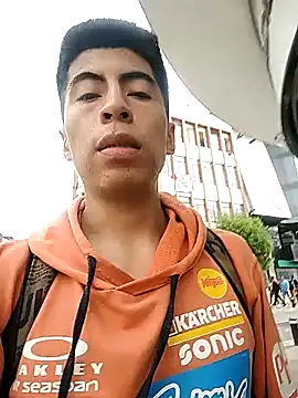 Snapshot of Alexander9827 chatting on 01.10.25 Alexander9827 online show from 01.10.25