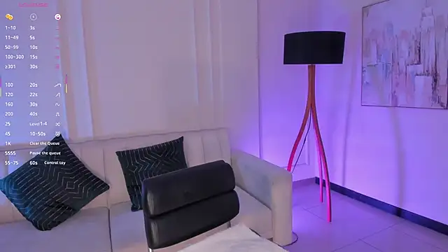 LizzHamilton   online show from 10.12.25