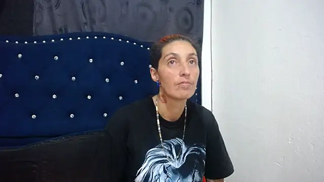 anyu1306 online show from 12.18.24