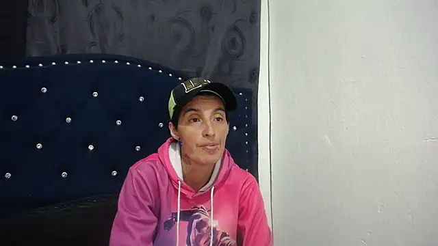 anyu1306 online show from 02.05.25