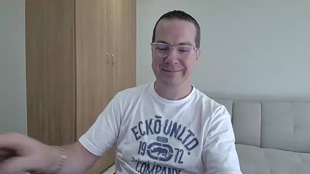 BrettJ81 online show from 05.01.26