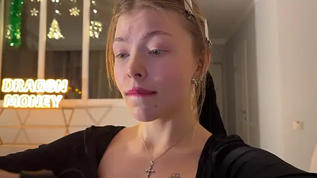 Snapshot of Aliceimhorny chatting on 12.09.24 Aliceimhorny online show from 12.09.24