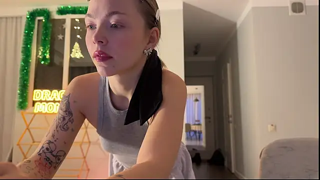 Snapshot of Aliceimhorny chatting on 12.10.24 Aliceimhorny online show from 12.10.24