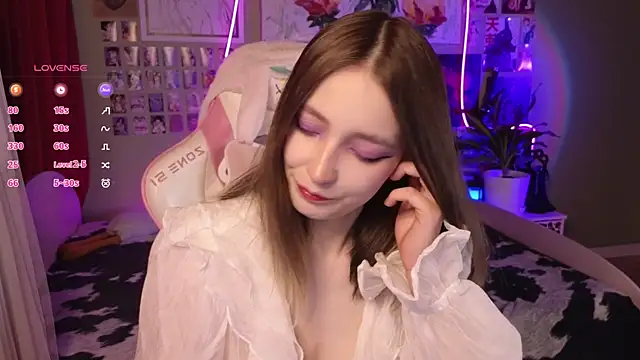 Evie Ro online show from 05.02.26