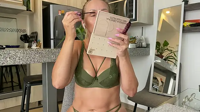 mommy nadin online show from 01.09.25