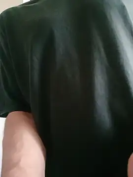 Snapshot of JOHANNA9MOI02 chatting on 09.20.25 JOHANNA9MOI02 online show from 09.20.25