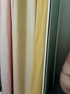 Snapshot of JOHANNA9MOI02 chatting on 11.15.25 JOHANNA9MOI02 online show from 11.15.25