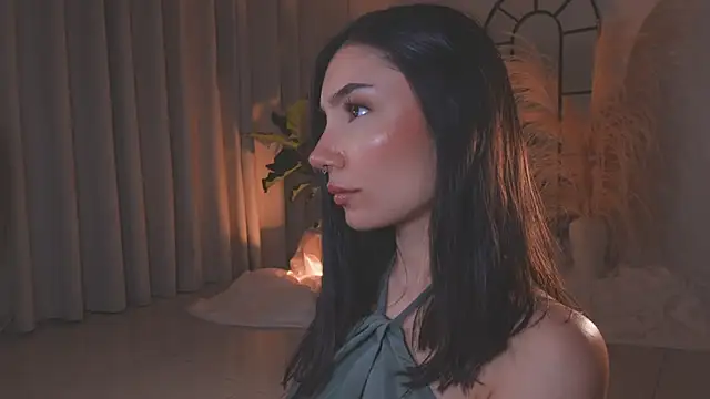 AmyArmstrong online show from 09.24.25