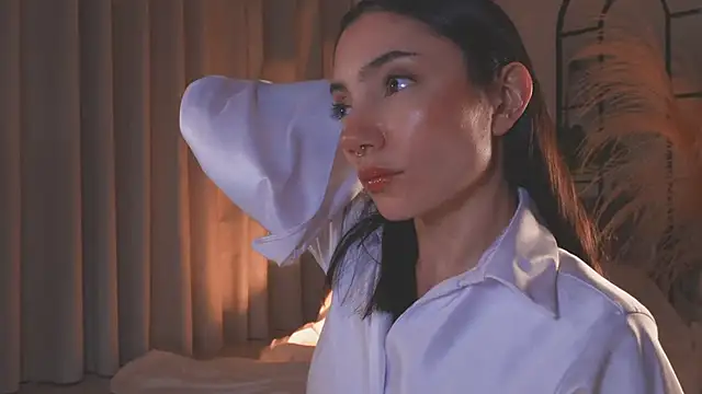 AmyArmstrong online show from 10.03.25