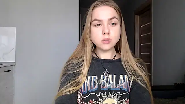 Snapshot of Sunbeam_ chatting on 04.16.26 Sunbeam online show from 04.16.26