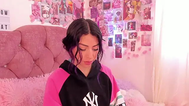 natalie jaensen online show from 12.19.24