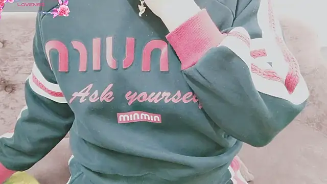 Sophie Secret online show from 11.22.25