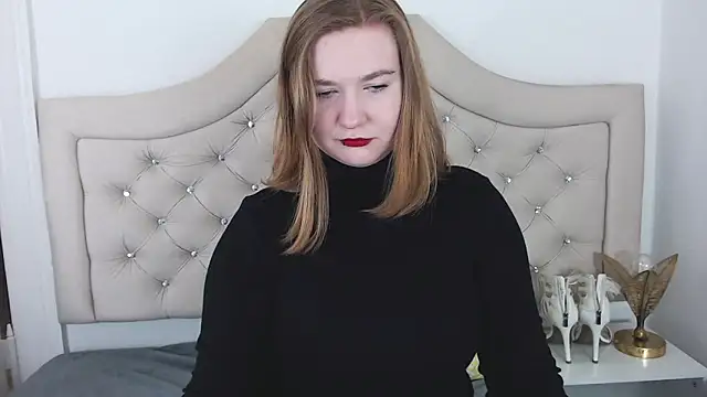 LaraDream online show from 01.10.25